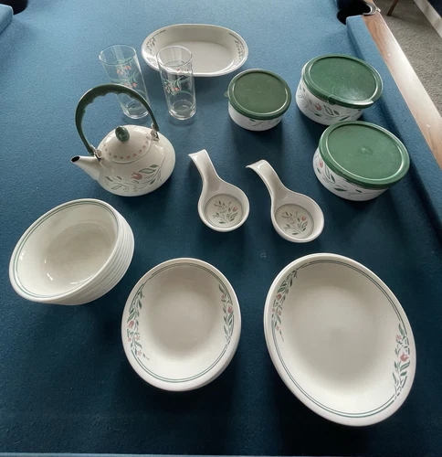 Vintage Corelle Set Of Dishes Dinnerware Plates Bowls Platters Glasses Rosemarie