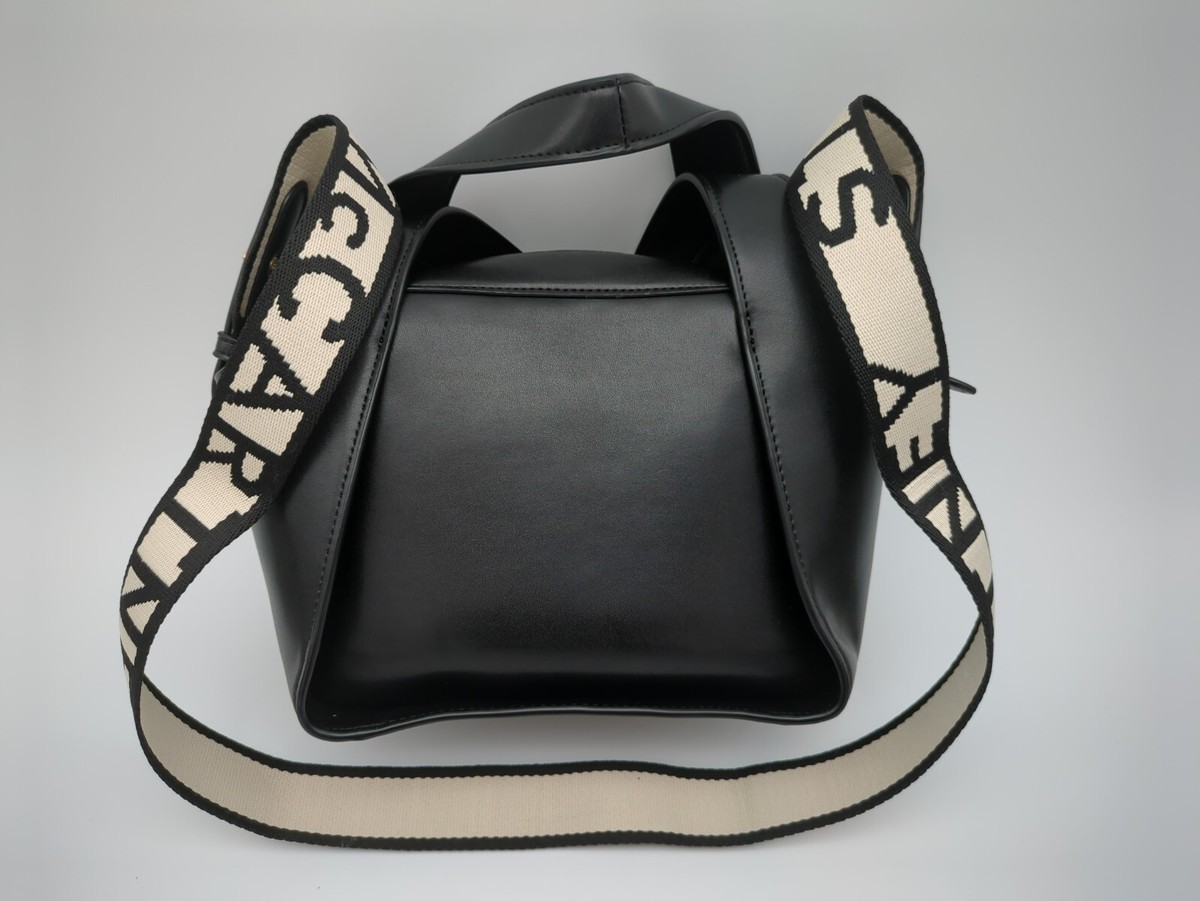 サステナブル【Stella McCartney】スタッズ クラッチバッグ STELLA MCCARTNEY Logo Punching Handbag Crossbody Bag Black