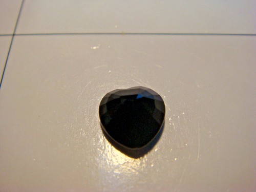Smoky Quartz Heart cut Gemstone 8 mm x 8 mm 2 carat Natural Gem - Picture 3 of 3