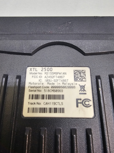 Motorola XTL2500 450-520 MHz UHF Two Way Radio M21SSM9PW1AN - Radio Only No Head - Picture 5 of 5