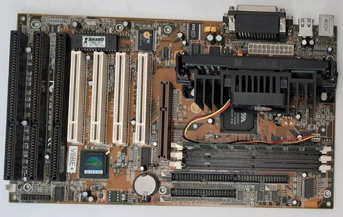 SOYO SY-V6BE+ Slot 1 AGP ISA retro Mainboard + Pentium II 400MHz + 128MB RAM