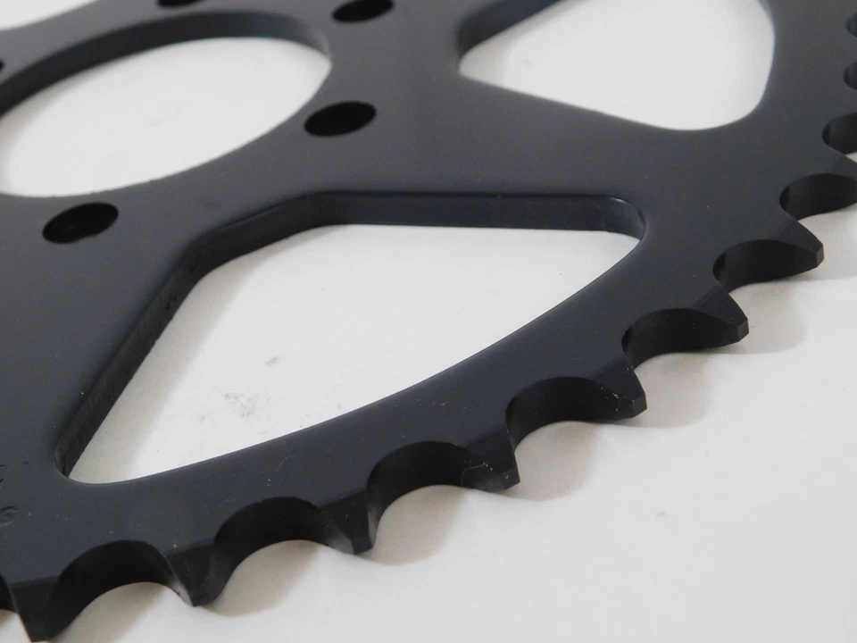 Piñón trasero Sunstar Yamaha 3R9-Y45-10R 45T YZ100 80-81 YZ125 76-79 IT175 80-81 Foto 3 de 4