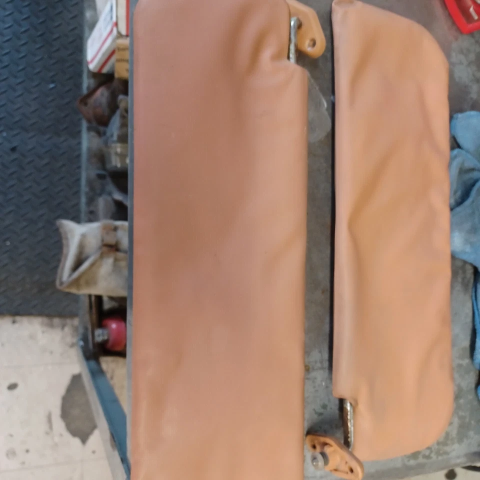 80 720 Datsun Nissan Beige Parasoles Justo VER TODAS LAS FOTOS Foto 2 de 4