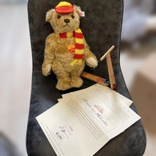 Steiff teddy bear Holzroller scooter QY7BU2