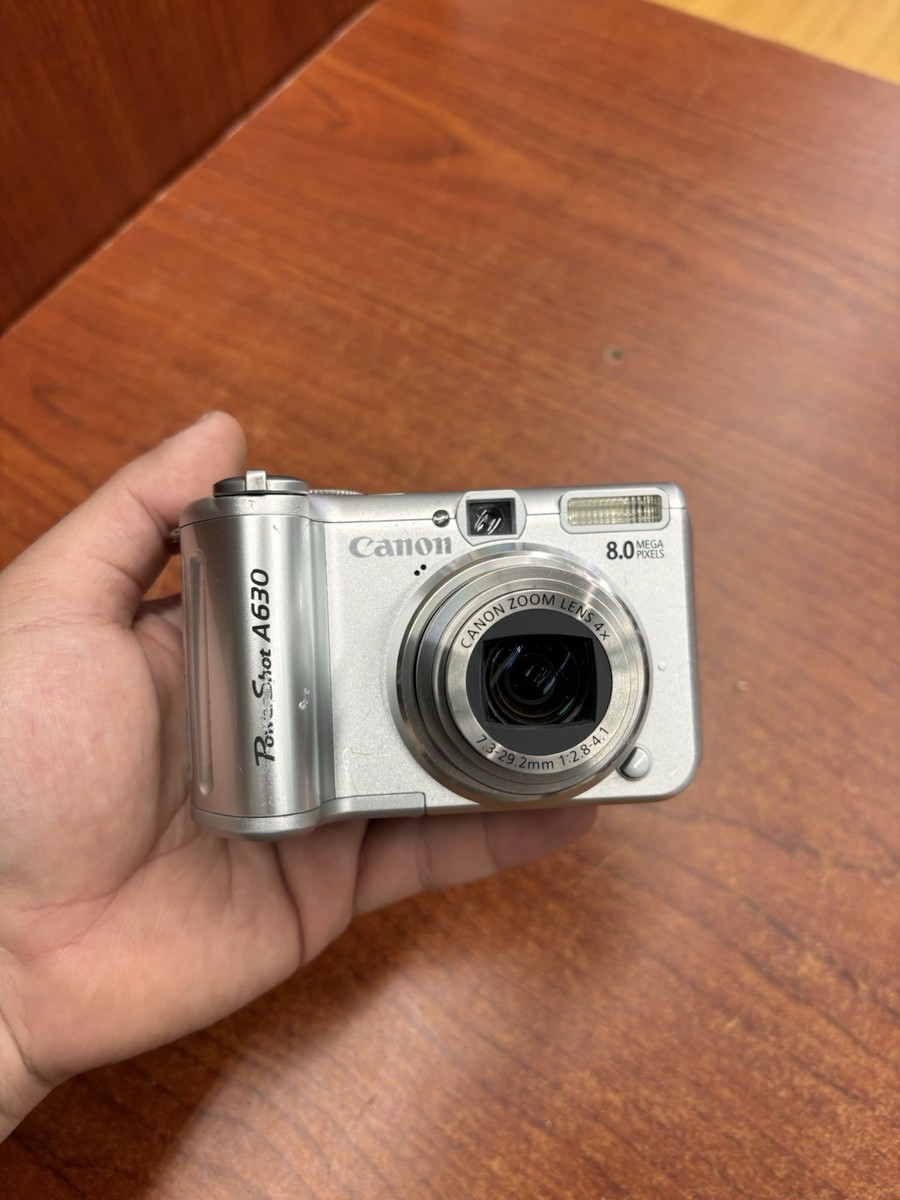 デジタルカメラ Canon PowerShot A630 Canon PowerShot A630 8.0MP Digital Camera Silver Powers On