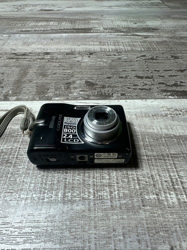Nikon Coolpix L11 6MP Digital Camera 3x Optical Zoom with Case - Picture 10 of 11