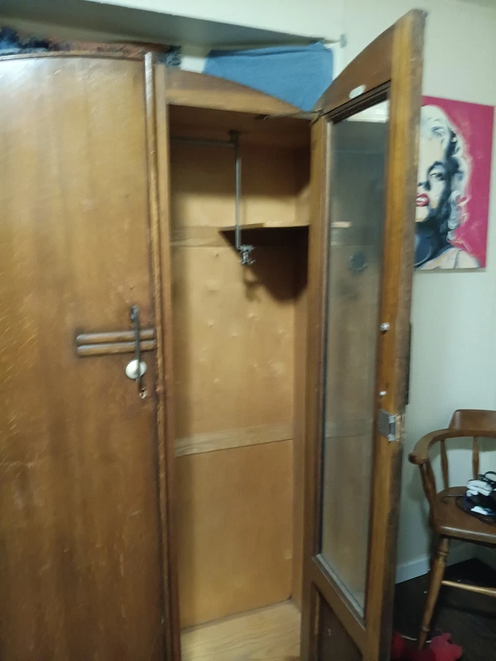 Antiguo armario de madera de cerezo armario empotrado frontal despensa de mayordomo, 48x96 Foto 2 de 4