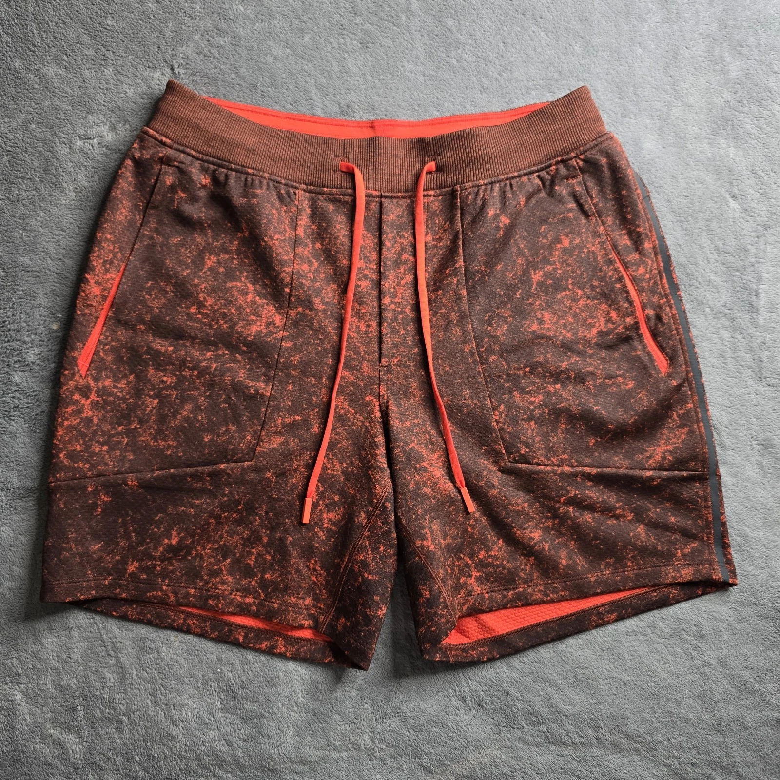 Lululemon Shorts Mens Medium Orange Texture Tech Linerless 7" Gym Activewear