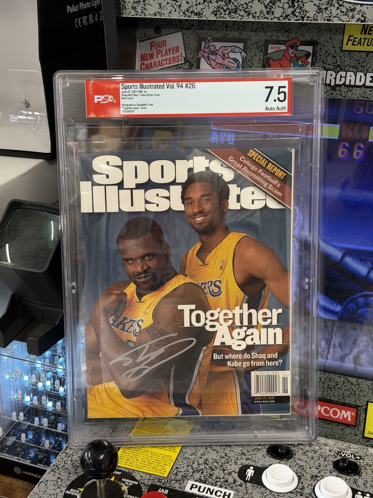 2001 Sports Illustrated Shaquille O'Neal Signed w/ Kobe Bryant PSA 7.5 Auto Auth view 9