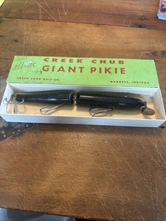 Vintage Creek Chub Giant Jointed Pikie Wood 12” Fishing Lure Orig Box All Black