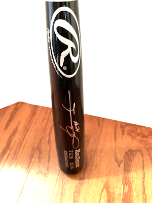 Batte De Baseball Noir Rawlings Signée Par Sammy Sosa