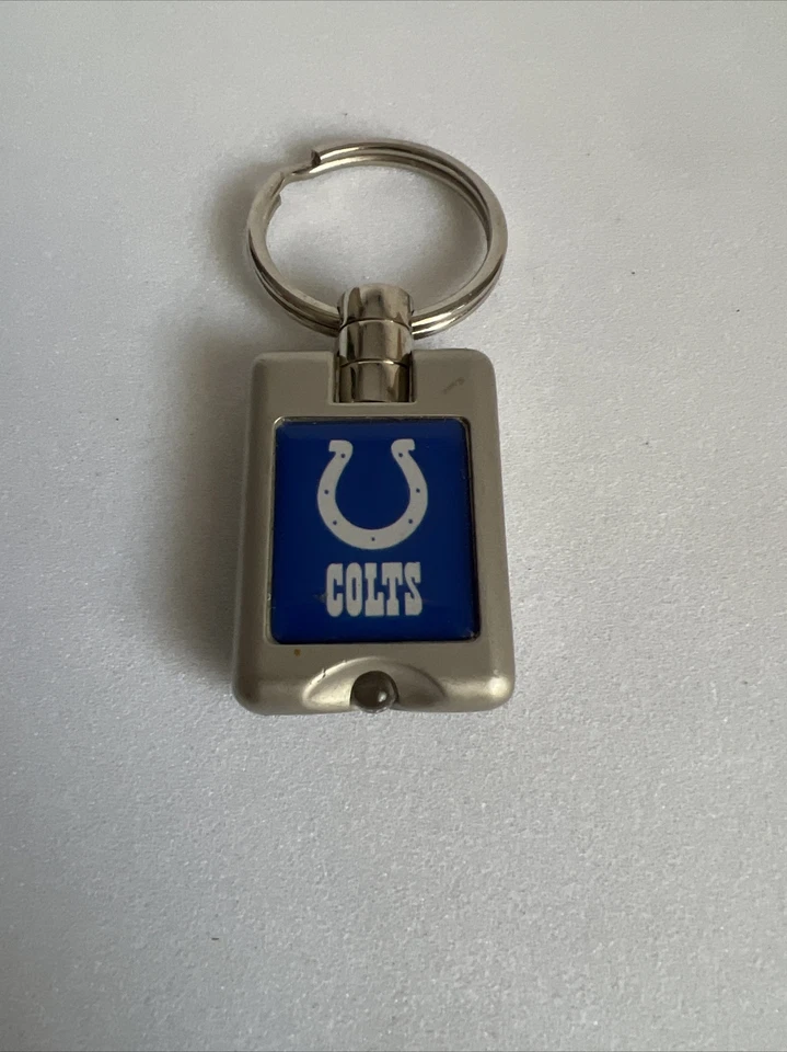 INDIANAPOLIS COLTS KEY CHAIN KEY RING BLUE LIGHT NFL TEAM LOGO TESTED WORKING - Image 2 of 4