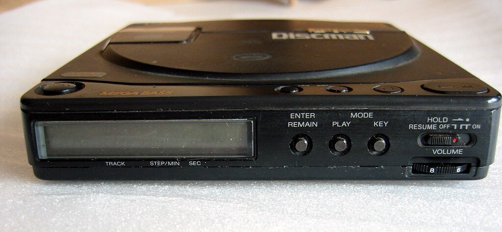 VINTAGE SONY DISCMAN 1bit DAC MODEL D-99 COMPACT DISC CD