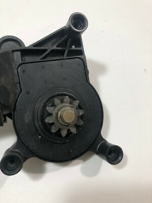 98-02 MERCEDES BENZ E320 FRONT LEFT SIDE WINDOW REGULATOR MOTOR 