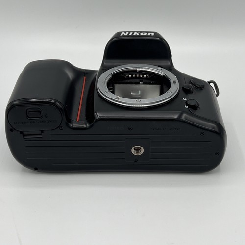 Nikon N70 35mm SLR Film Camera Body Not Tested - 第 6/9 張圖片