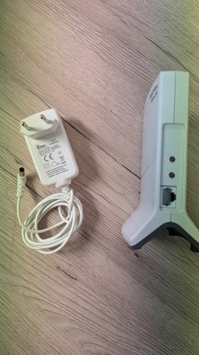 Fritz Box 6820 LTE - Inkl. Ladegerät - Bild 3 von 4