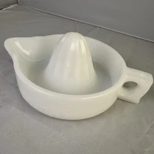 Vintage SUNKIST White Milk Glass Juicer Citrus Reamer McKee Made in USA