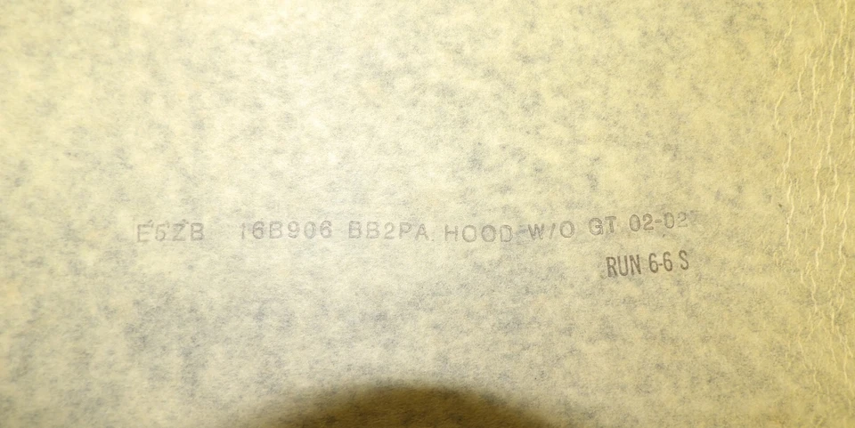 1985 1986 1987 1988 Ford Mustang NOS CAPÔ CARVÃO ESCURO EMBLEMA DECALQUE TRANSFERÊNCIA - Imagem 2 de 4