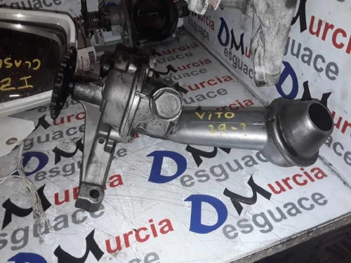 601 181 01 01 Bomba Aceite para MERCEDES-BENZ VITO FURGÓN (639) * 1048746 - Imagen 1 de 2