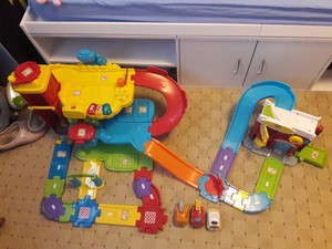 toot toot garage cars