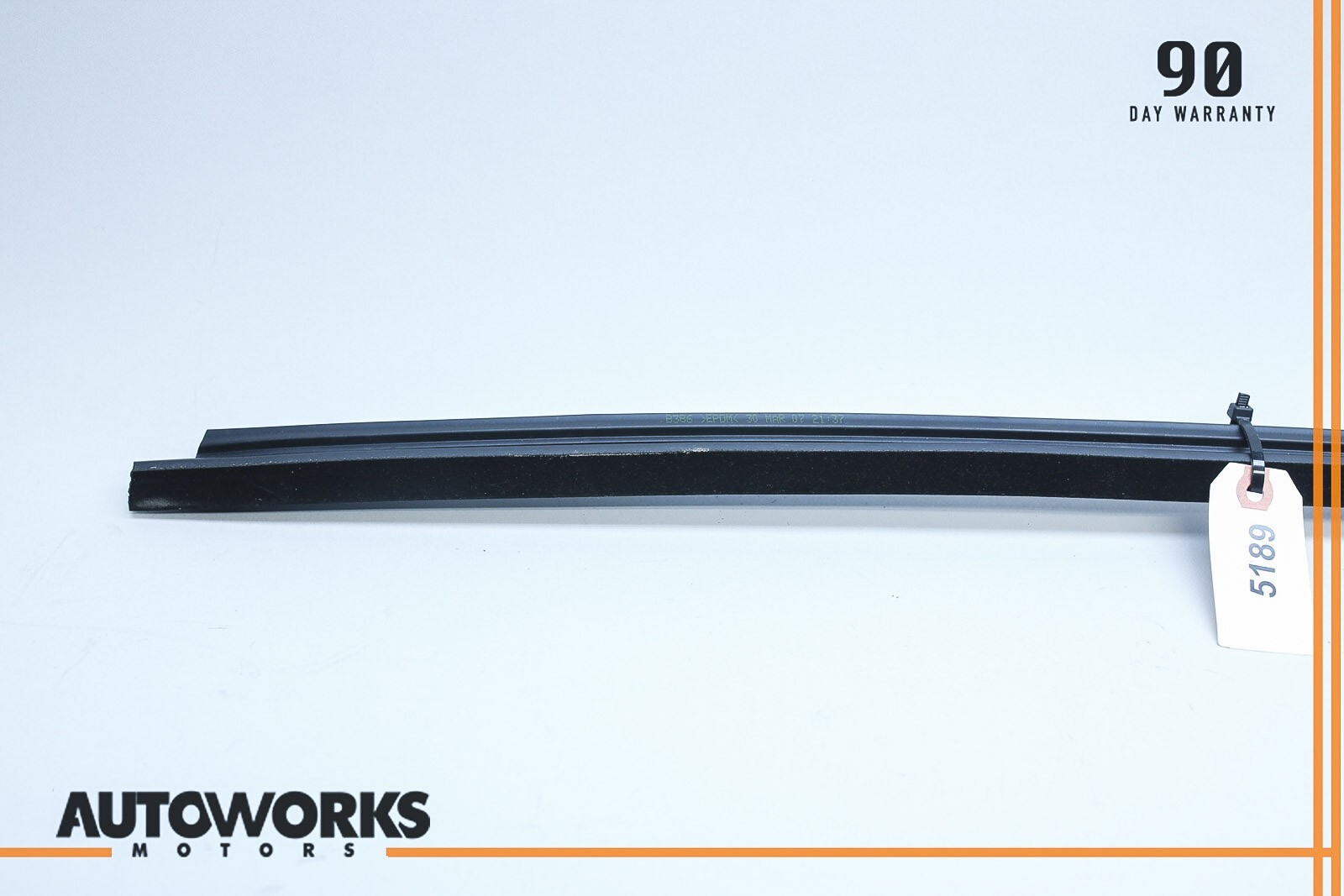 04-08 Maserati Quattroporte M139 Rear Right Side Door Window Molding Seal OEM