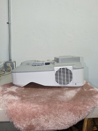 Epson PowerLite 685W HD Ultra Short-Throw 3500 Bright ANSI HDMI Projector - Picture 5 of 8