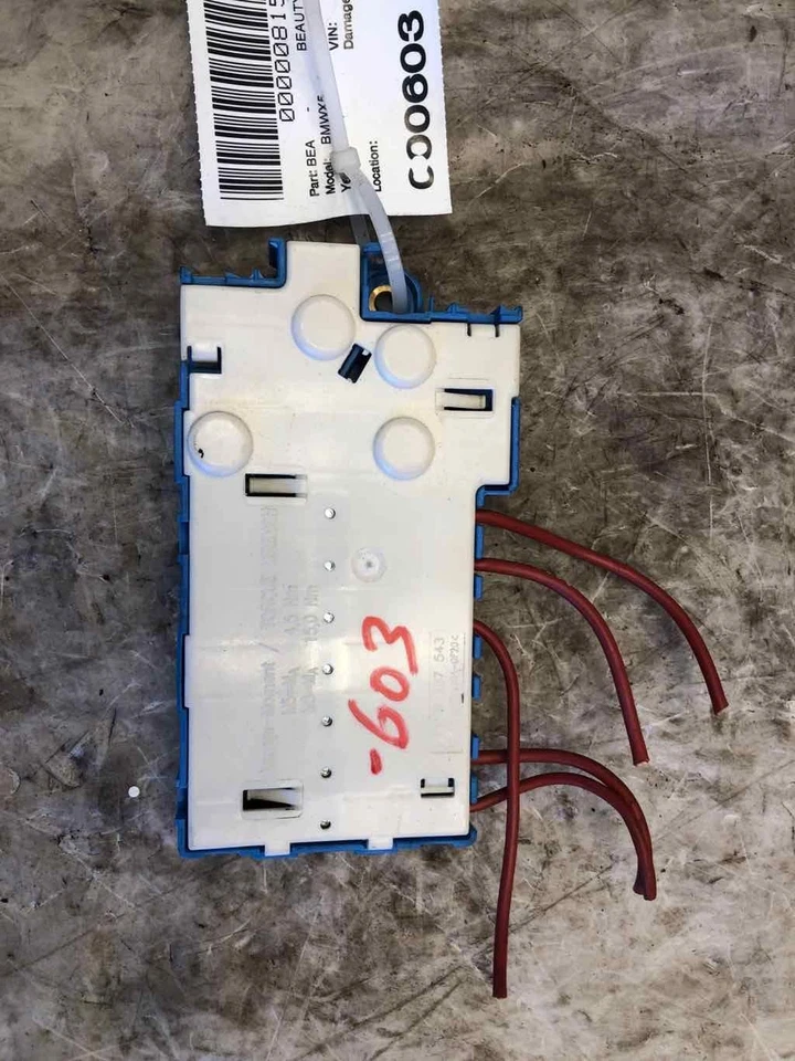 2004 BMW X5 3.0l Rear Battery Voltage Regulator Module W/ Cable OEM - Image 2 of 4