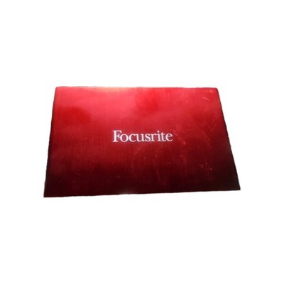  Focusrite Scarlett 2i4 (2nd Generation) audio interface.