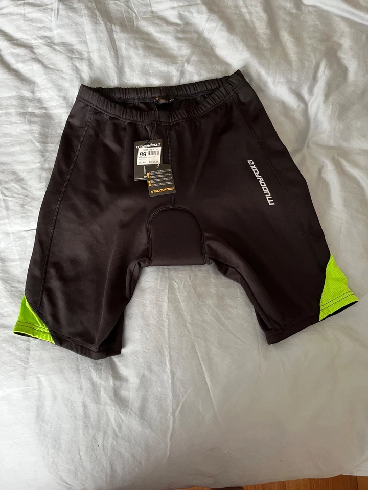 Muddy Fox Padded Cycling Shorts (Medium) - Image 3 of 4