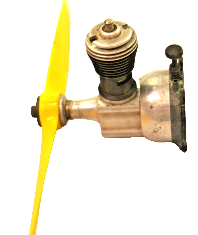 Vintage Cox Thimble-Drome .049 model airplane engine with Tornado Propeller - Image 2 of 4