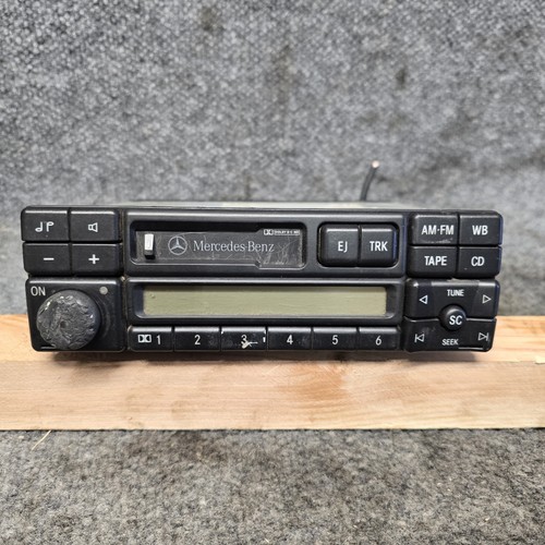 96 99 Mercedes Radio Stereo Cassette S320 CL E Class BE1692 0038205986 Becker - Picture 1 of 10
