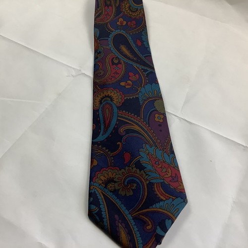 Necktie Botany 500 Tie 3.75” Wide 60” Long Great Shape No Stains Sharp Dressed - Picture 3 of 6