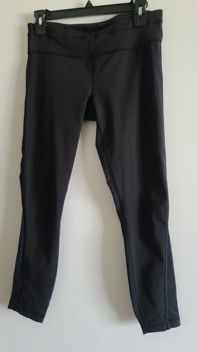 Lululemon Women's Size Black Side Pocket Capri Athletic Yoga Workout  Leggings
