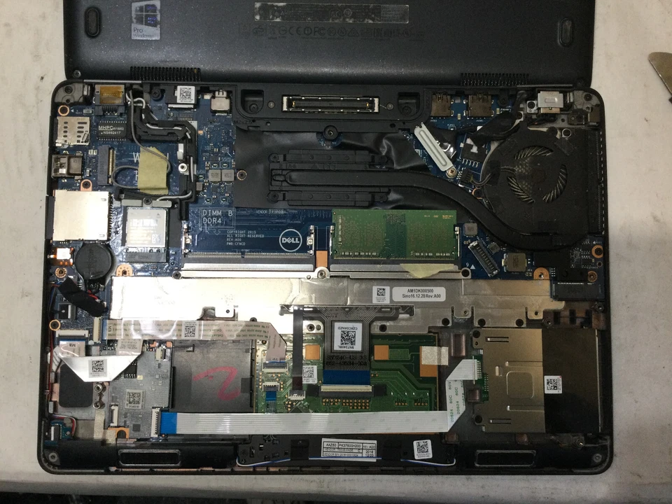 DELL LATITUDE E7270 - BOOTS TO BIOS - INTEL I7 6600U - 4GB RAM - READ DESCRIP-BB - Image 4 of 4