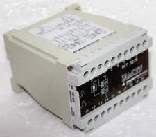 Leuze TNT 32/R-101 Safety Relay
