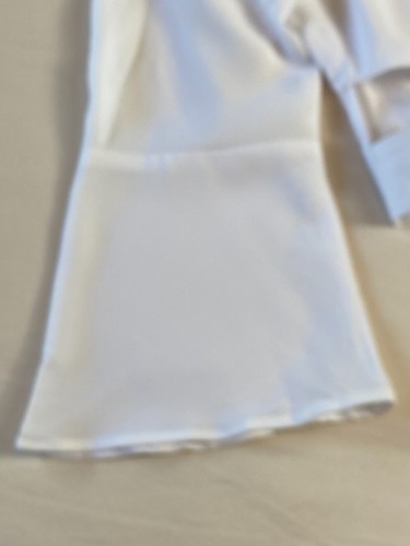 Bebe Size L Crop Top Keyhole Sides 3/4 Bell Sleeves Zipper White - Picture 6 of 10