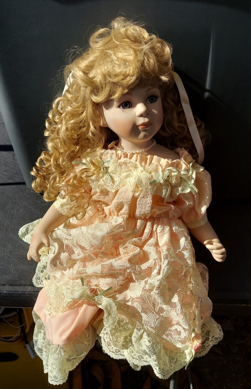 Kingstate The Dollcrafter Sitting Porcelain Doll Blonde Curly Hair Blue