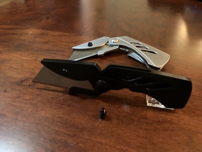 Thumb stud for Gerber-EAB Utility Knife - Color-Bright Black-Thumb Stud Only