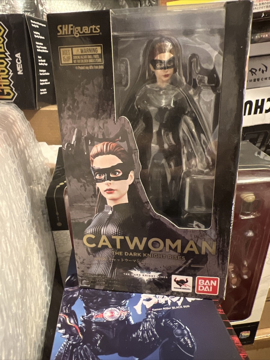 S.H.フィギュアーツ キャットウーマン (Dark Knight Rises) Amazon.co.jp: S.H.Figuarts キャットウーマン（The Dark Knight