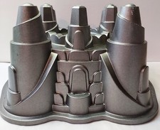 Nordic Ware Palace Royale Castle Bundt Pro Cast Nonstick Bakeware Made In USA