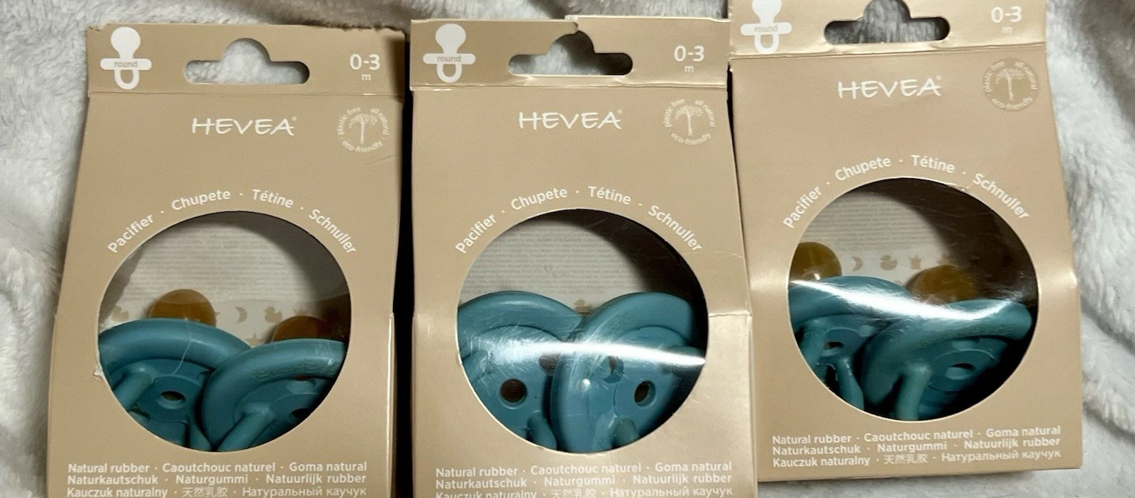 Lot of 3 pkg Bumi Bebe Hevea Sky Blue Pacifiers Binkies 2 per pkg 0-3 Months NEW
Opens in a new wind