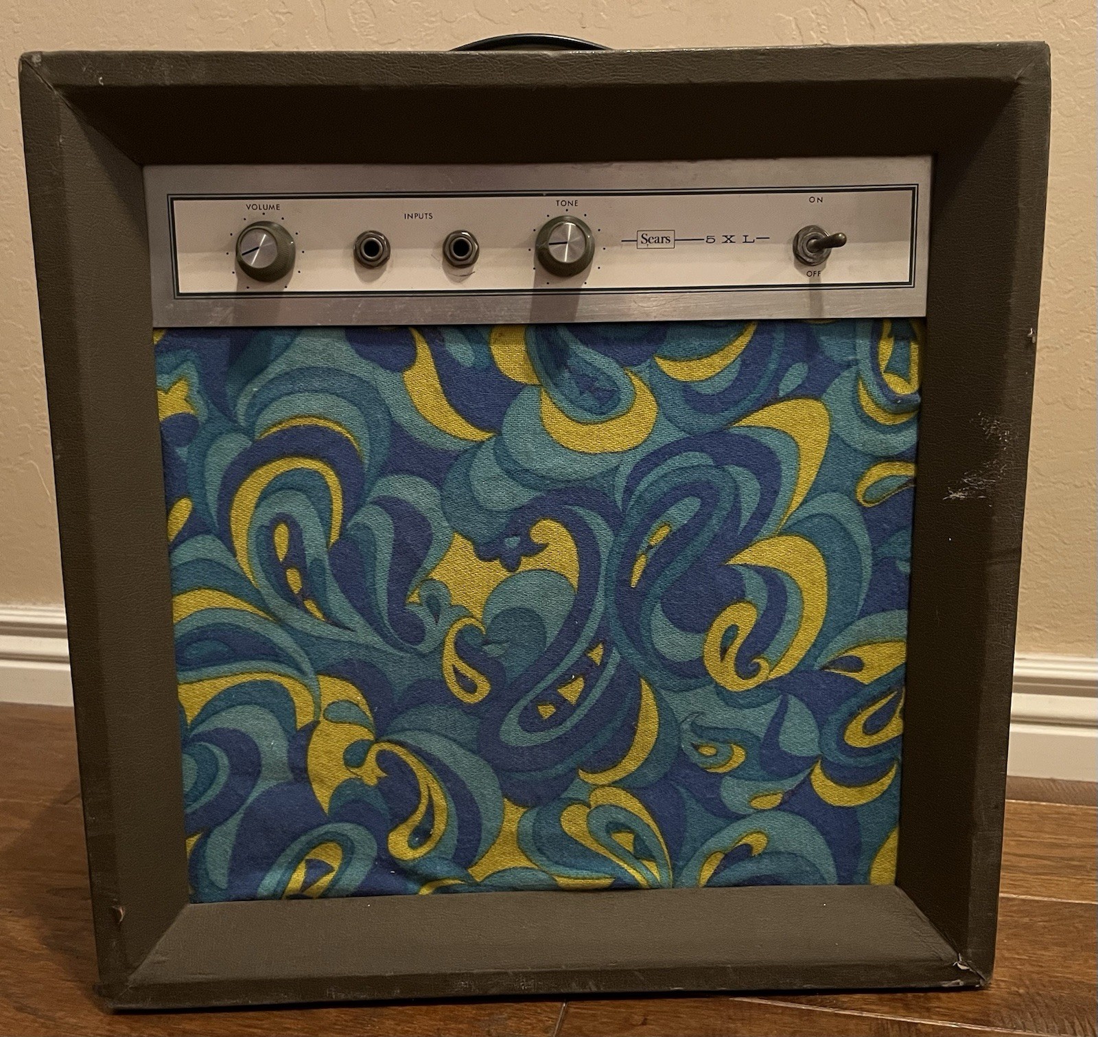 Sears 5XL Vintage Amp Amplifier Silvertone Danelectro 1960’s Rare Tube READ