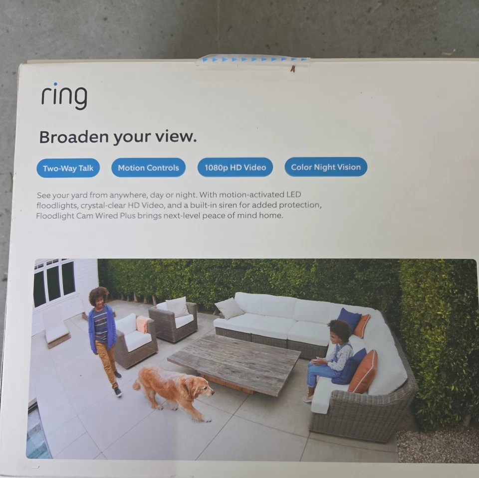 Nuevo Ring Floodlight Cam con cable Plus cámara exterior negra Foto 3 de 4