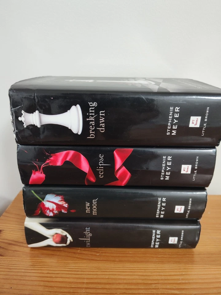 TWILIGHT Saga Collection of 4 Hardcover Book Set by STEPHANIE MEYER 2008 Used - Image 2 of 4