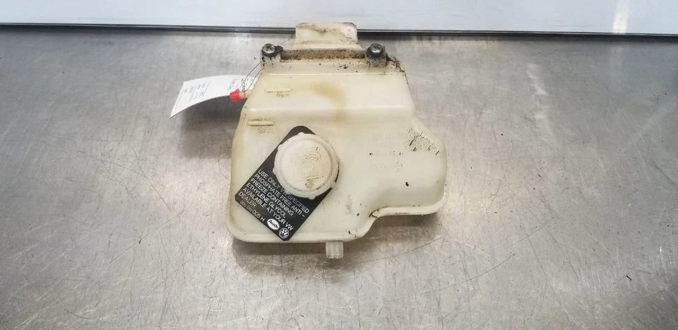 Volkswagen Vanagon 1987 2,1 L depósito de refrigerante desbordamiento 025121403 Foto 2 de 4