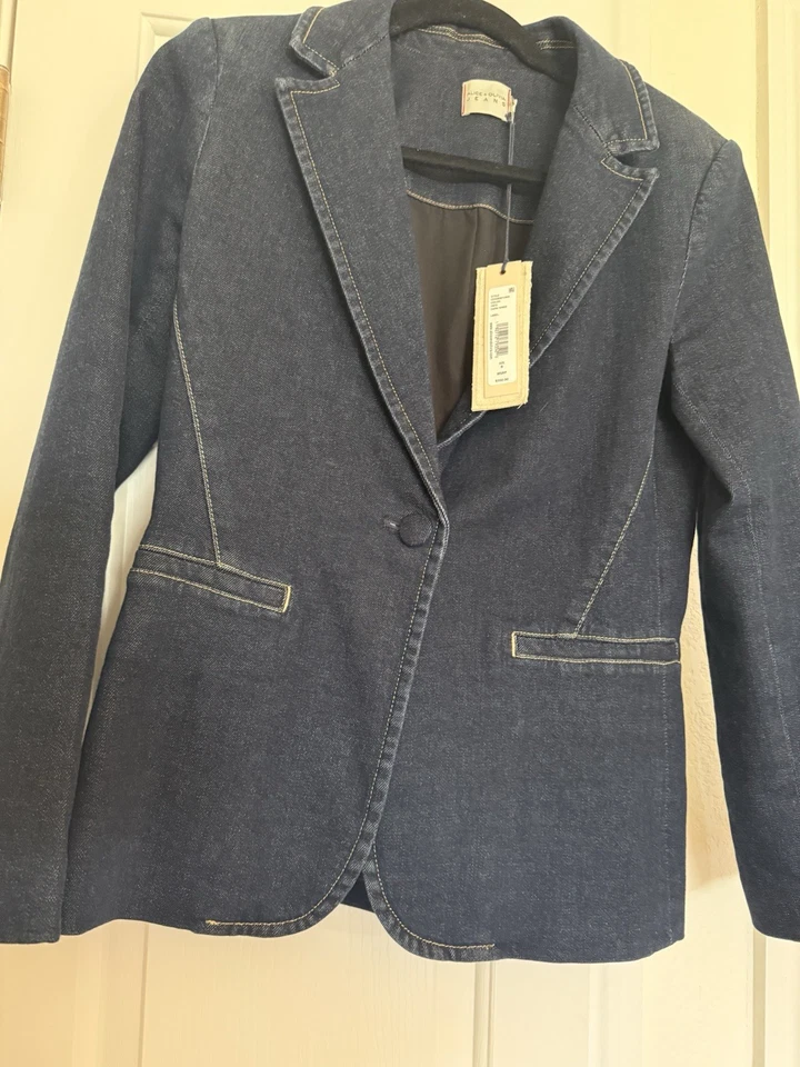 Blazer de mezclilla Alice + Olivia Macy cuello muesca - en azul marino oscuro talla 6 Foto 4 de 4