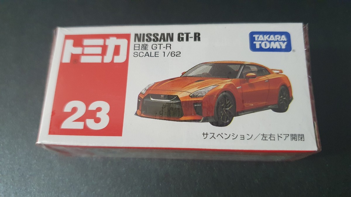タカラトミー NISSAN GT-R NISMO 1/62 Takara Tomy Tomica 1:62 No.60 Nissan GT-R Nismo Diecast Mini