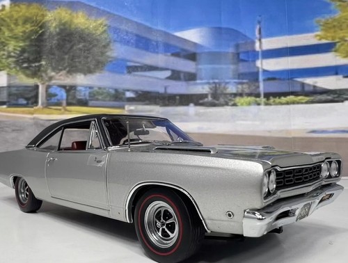 Danbury Mint 1968 Plymouth Road Runner 383 Silver/Black RARE 1:24 Box Paper* - Picture 18 of 24