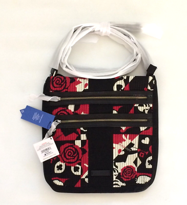 Disney Vera Bradley Alice in Wonderland Painting the Roses  display picture 1