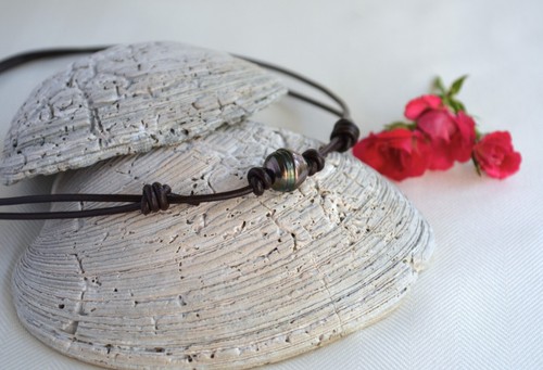 Unisex Tahitian Pearl on Greek Leather Choker Tahiti Pearl Adjustable Necklace - Picture 4 of 9